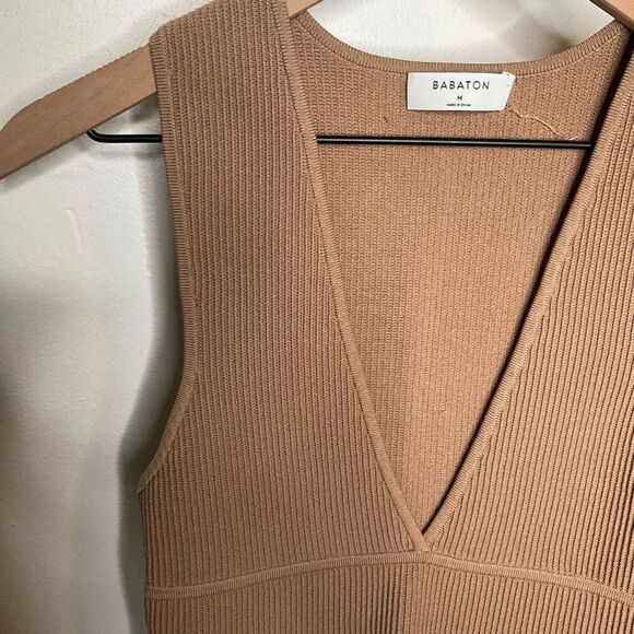 Aritzia Babaton Deep V Sculpt Knit Dress - Picture 5 of 7